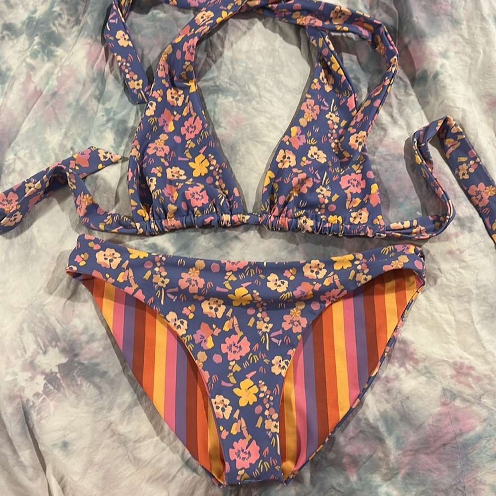 Skatie Purple Printed Bikini Swimwear Set Medium